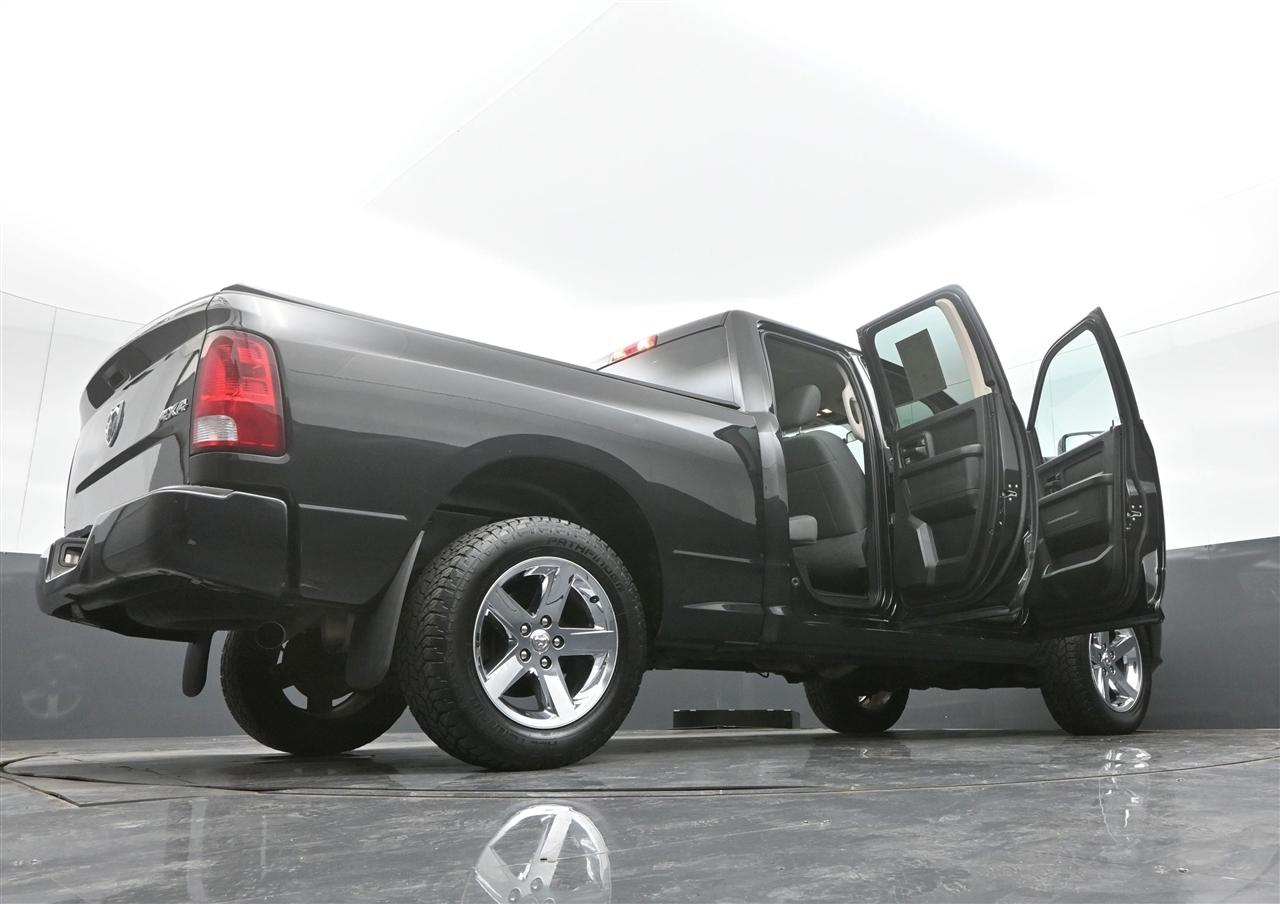 RAM 1500 Tradesman Quad Cab 4WD 2018