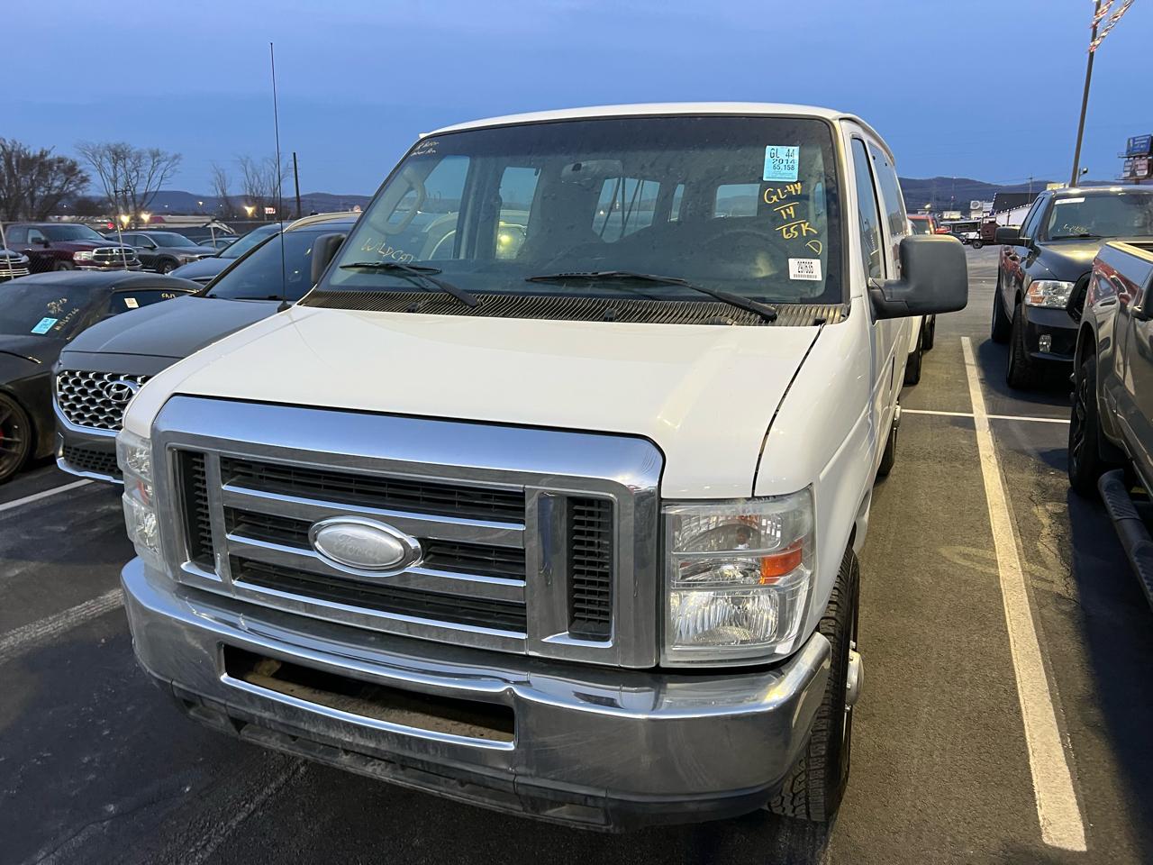 Ford Econoline E-350 XLT Super Duty Extended 2014