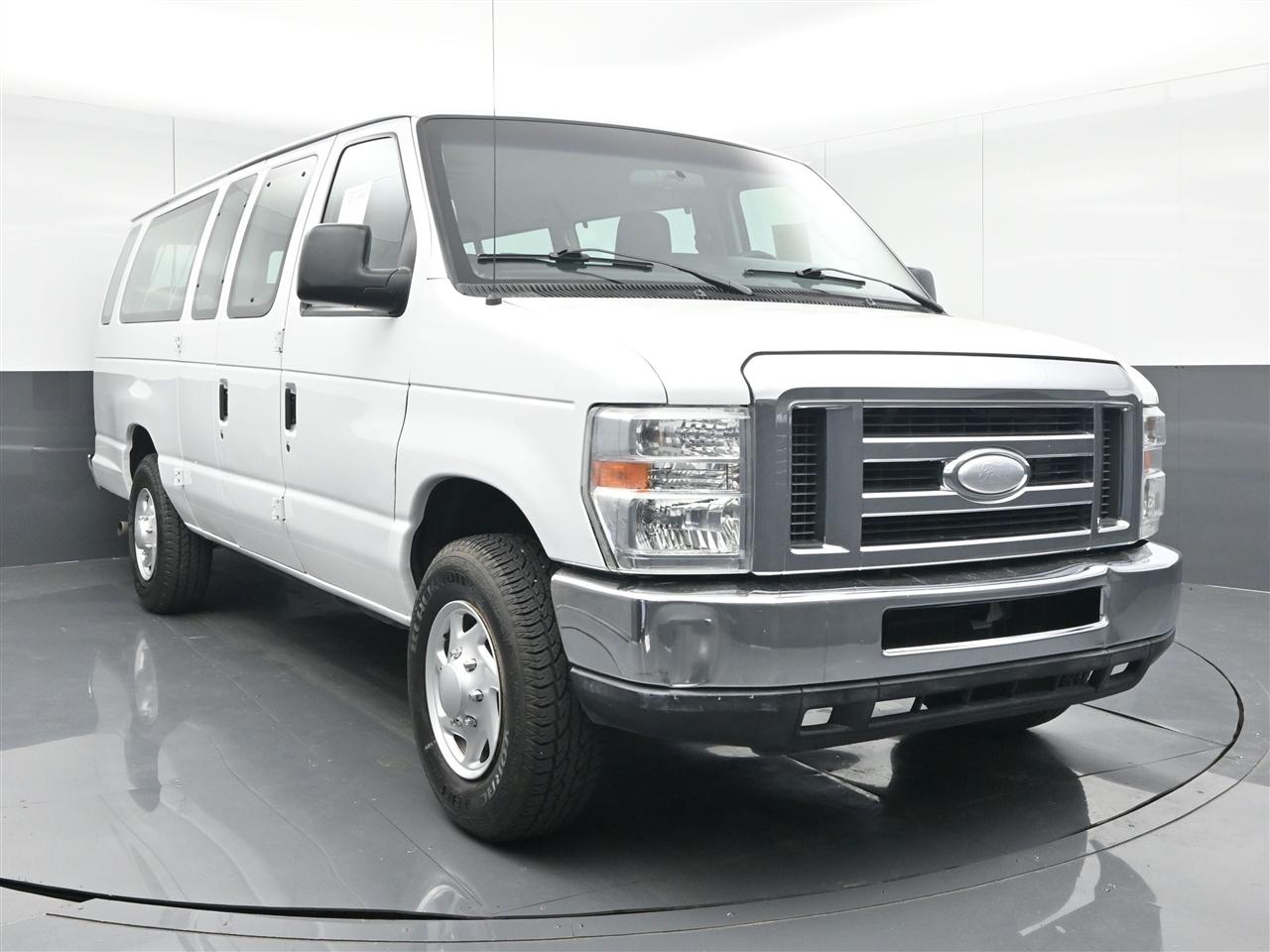 2014 Ford E-Series Econoline Wagon XLT