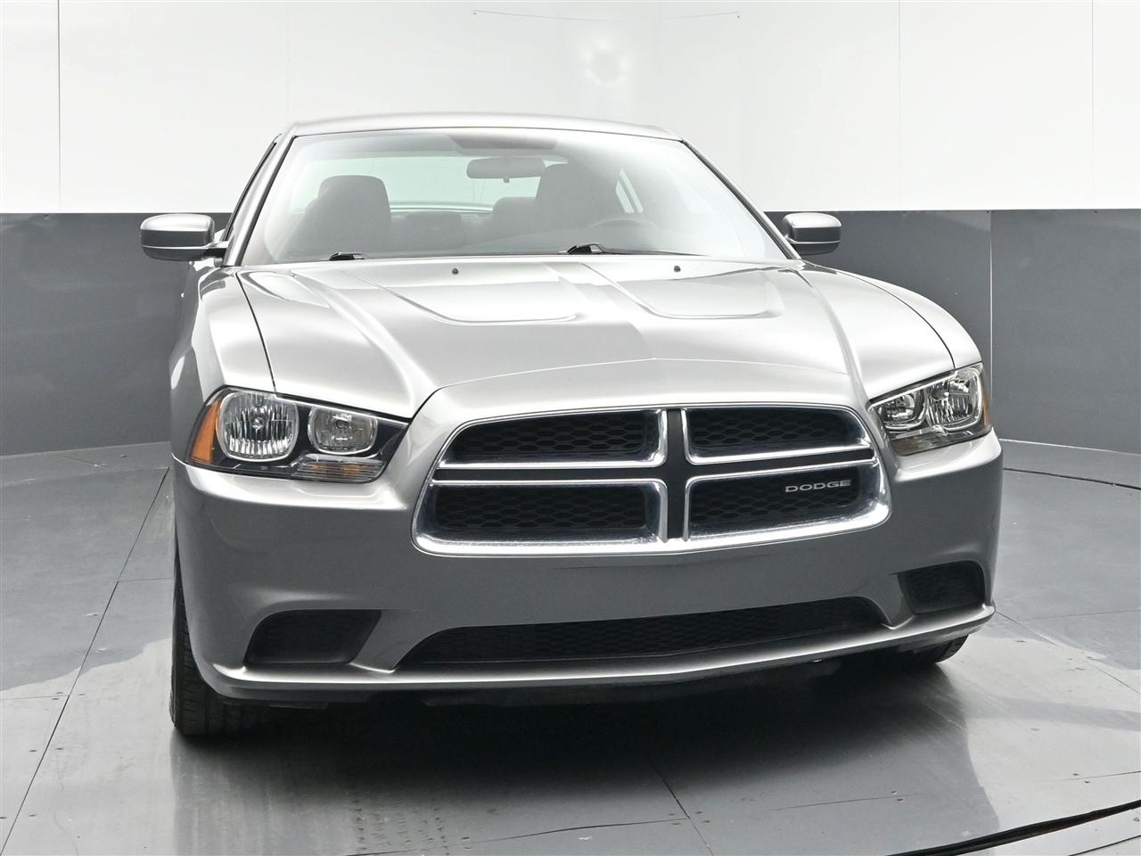 Dodge Charger SE 2011