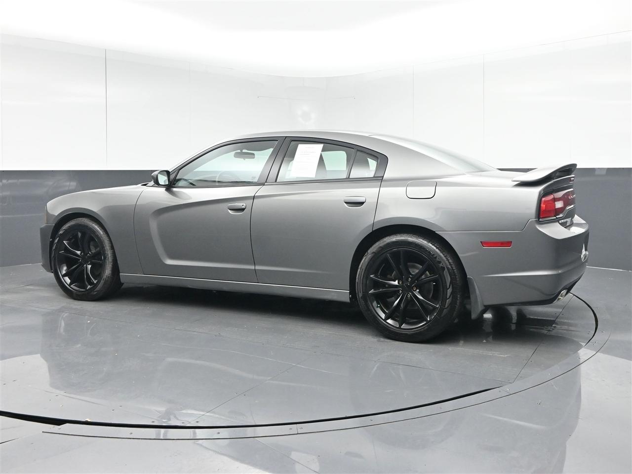 Dodge Charger SE 2011
