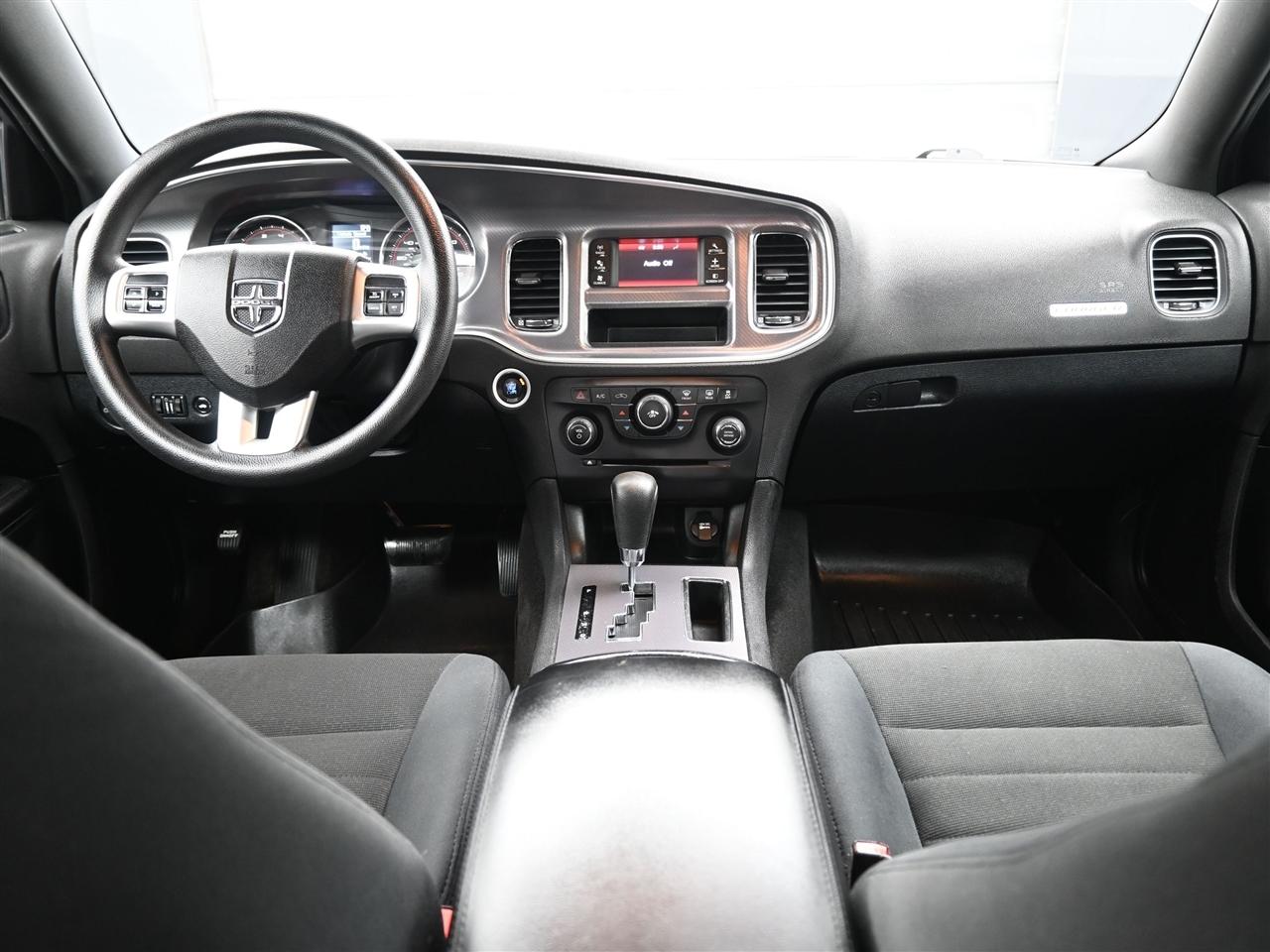 Dodge Charger SE 2011