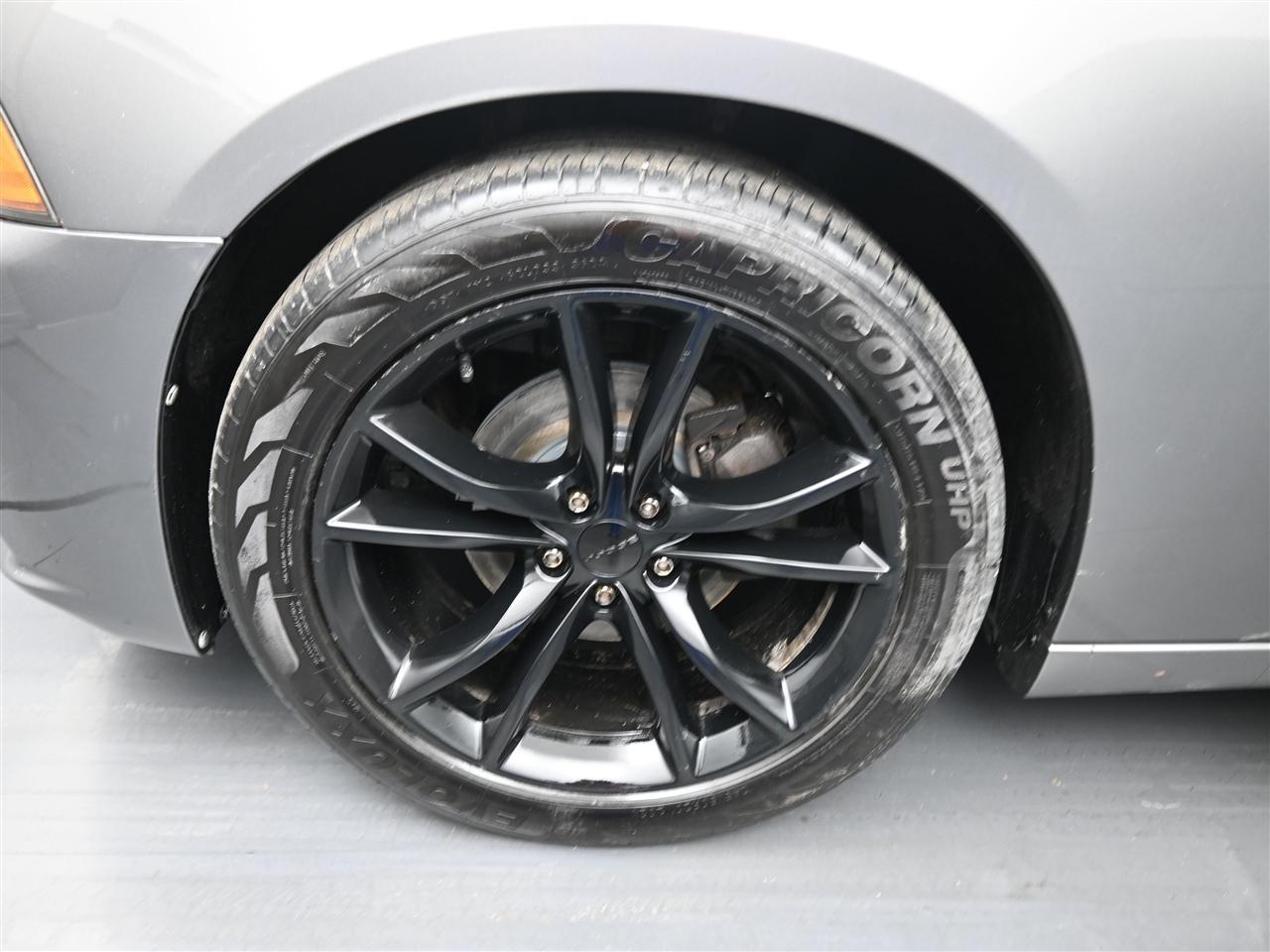 Dodge Charger SE 2011