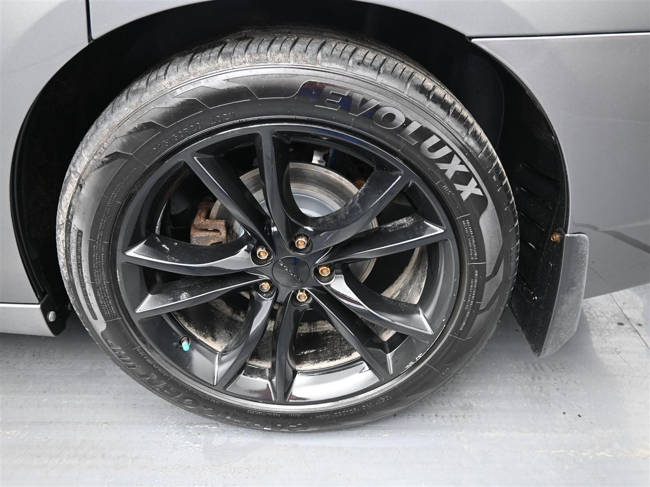 Dodge Charger SE 2011