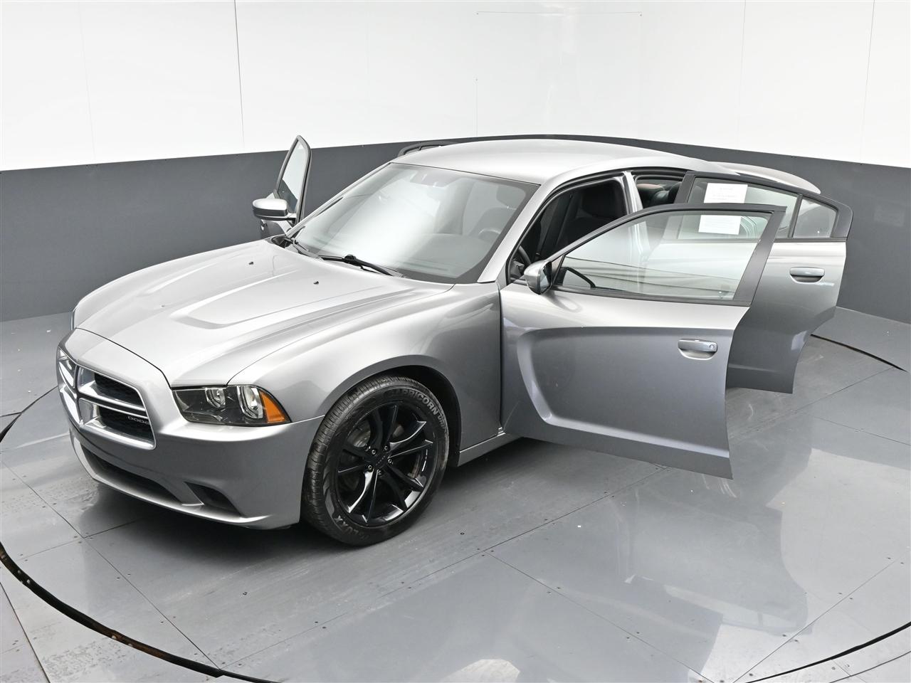 Dodge Charger SE 2011