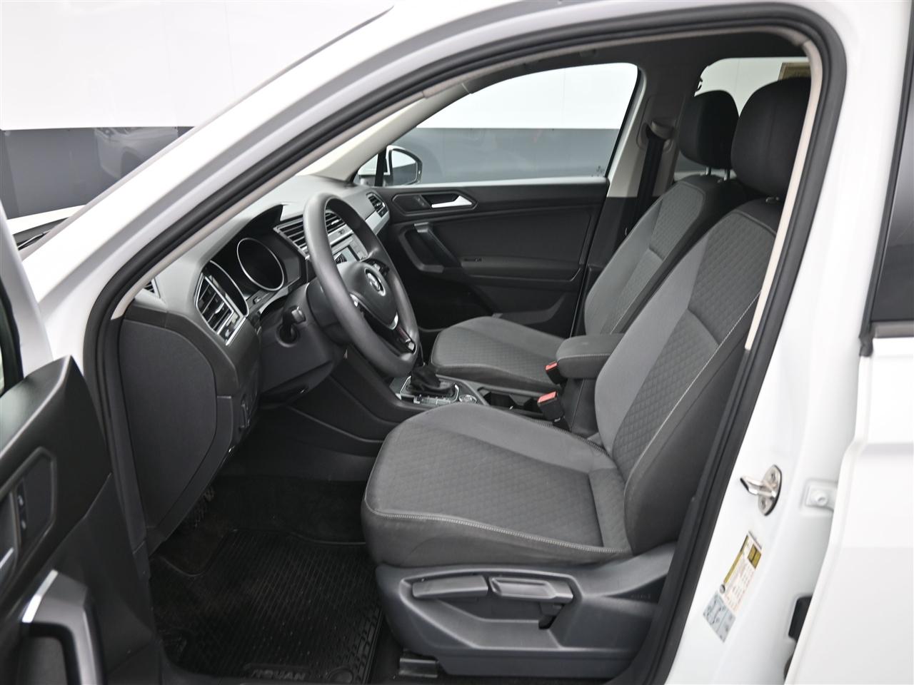 Volkswagen Tiguan S 4Motion 2021