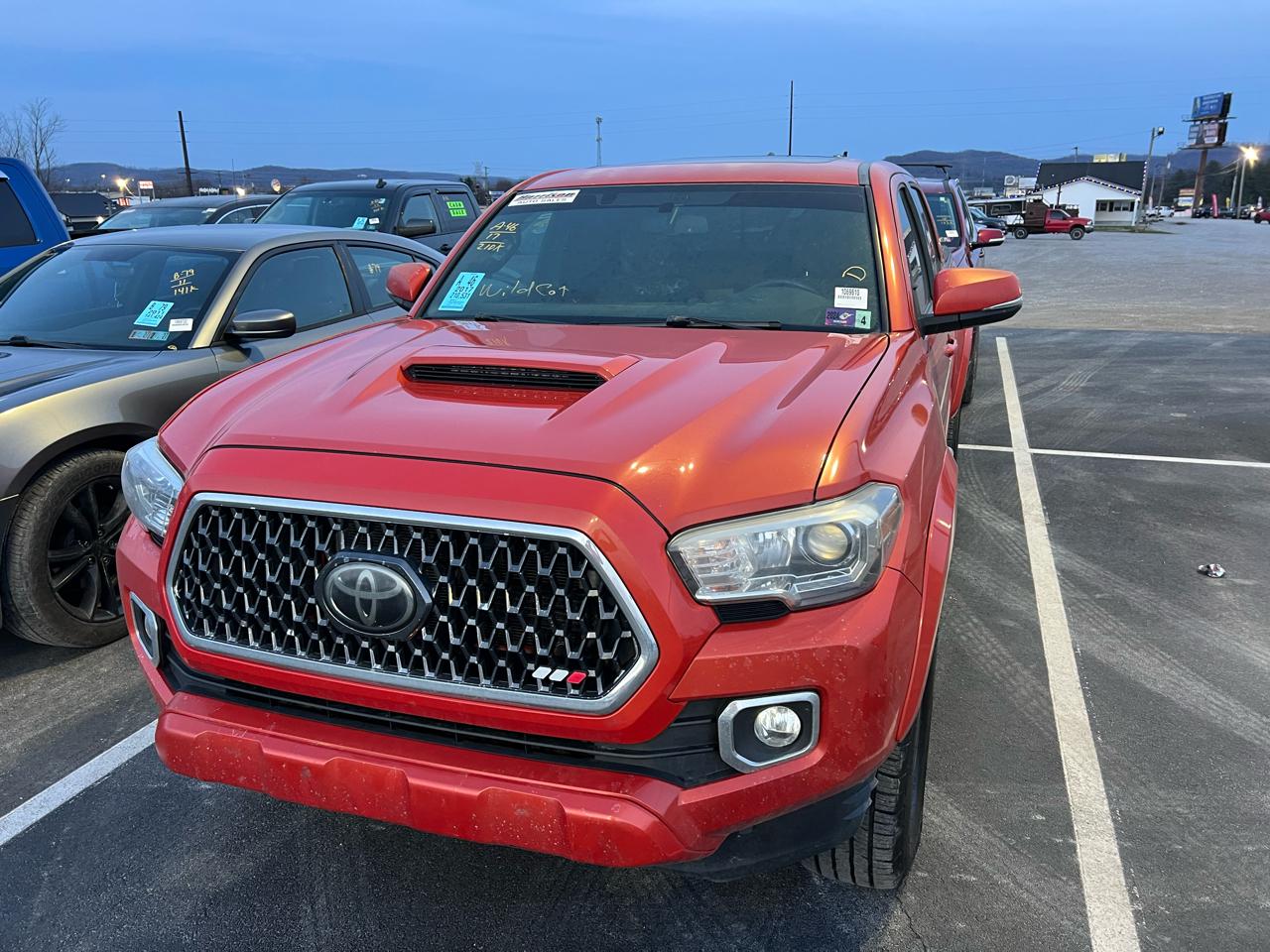 Toyota Tacoma SR5 Double Cab Long Bed V6 6AT 4WD 2017