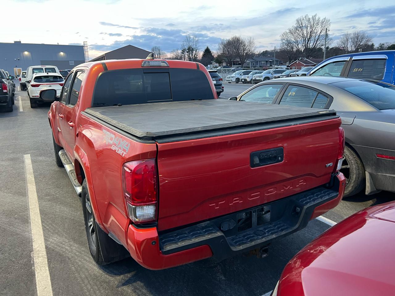 Toyota Tacoma SR5 Double Cab Long Bed V6 6AT 4WD 2017