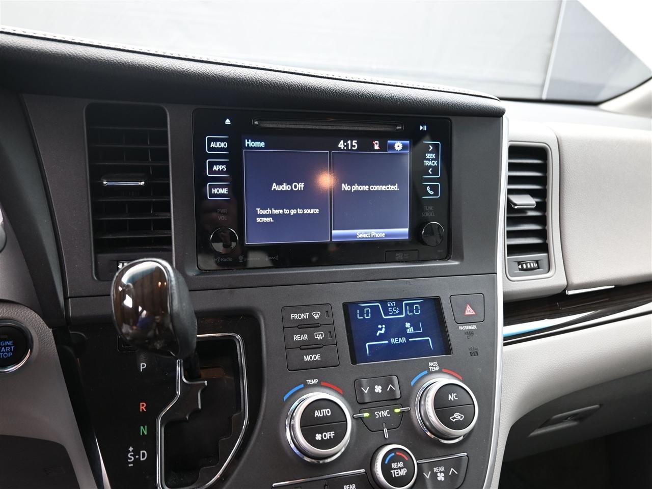 Toyota Sienna XLE 7-Passenger AWD 2017