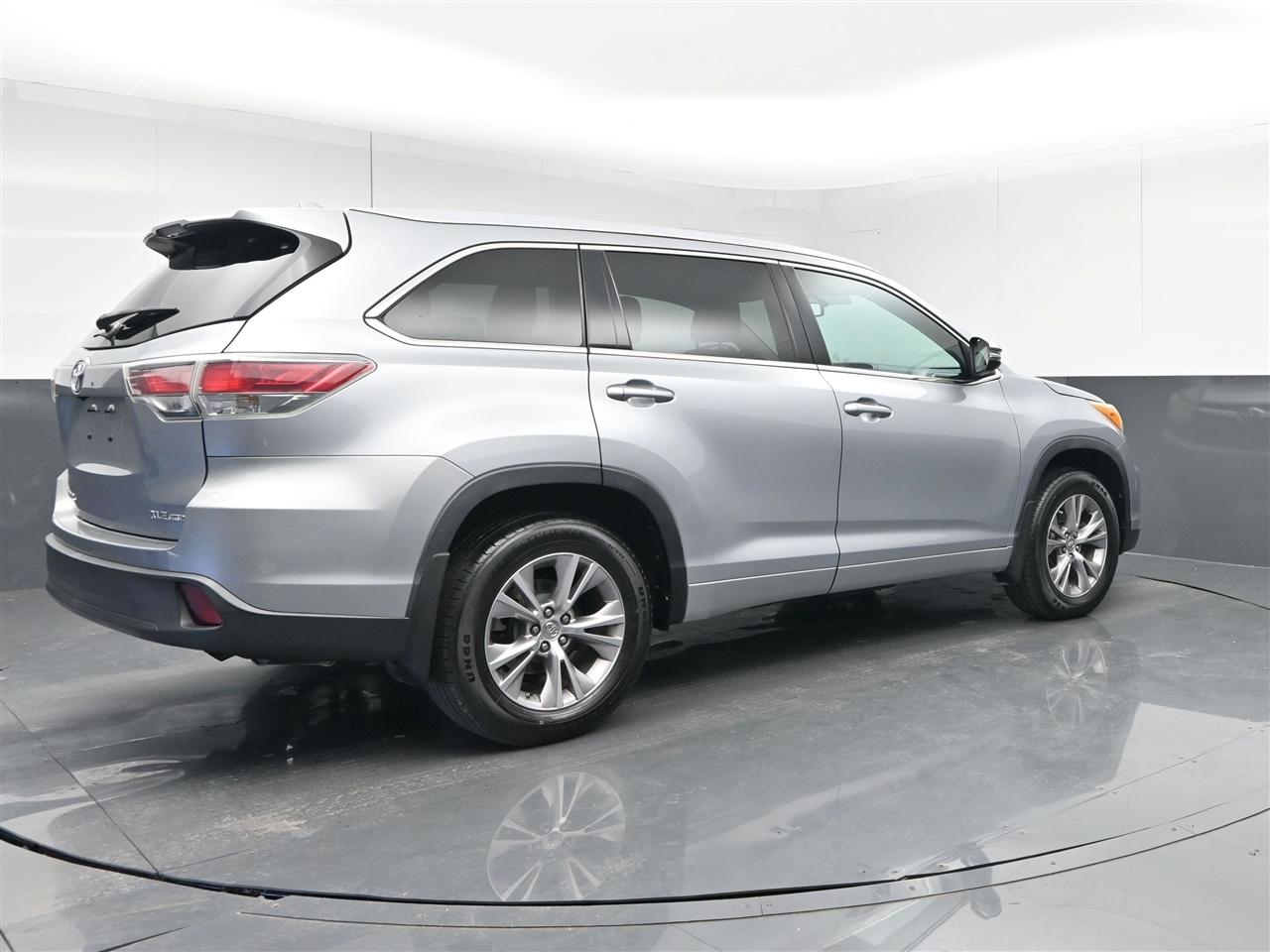 Toyota Highlander XLE AWD V6 2014