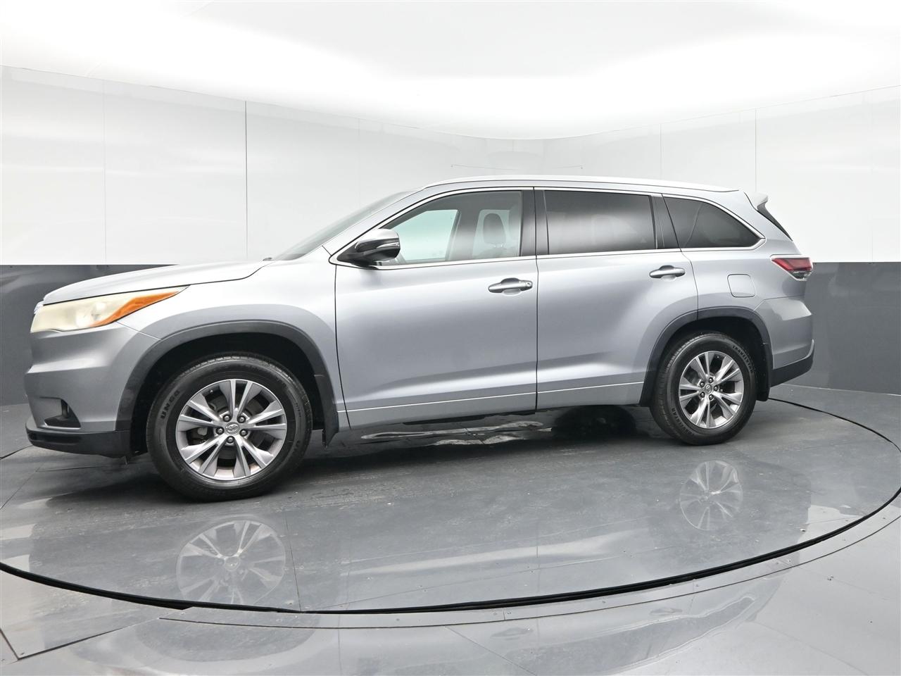 Toyota Highlander XLE AWD V6 2014