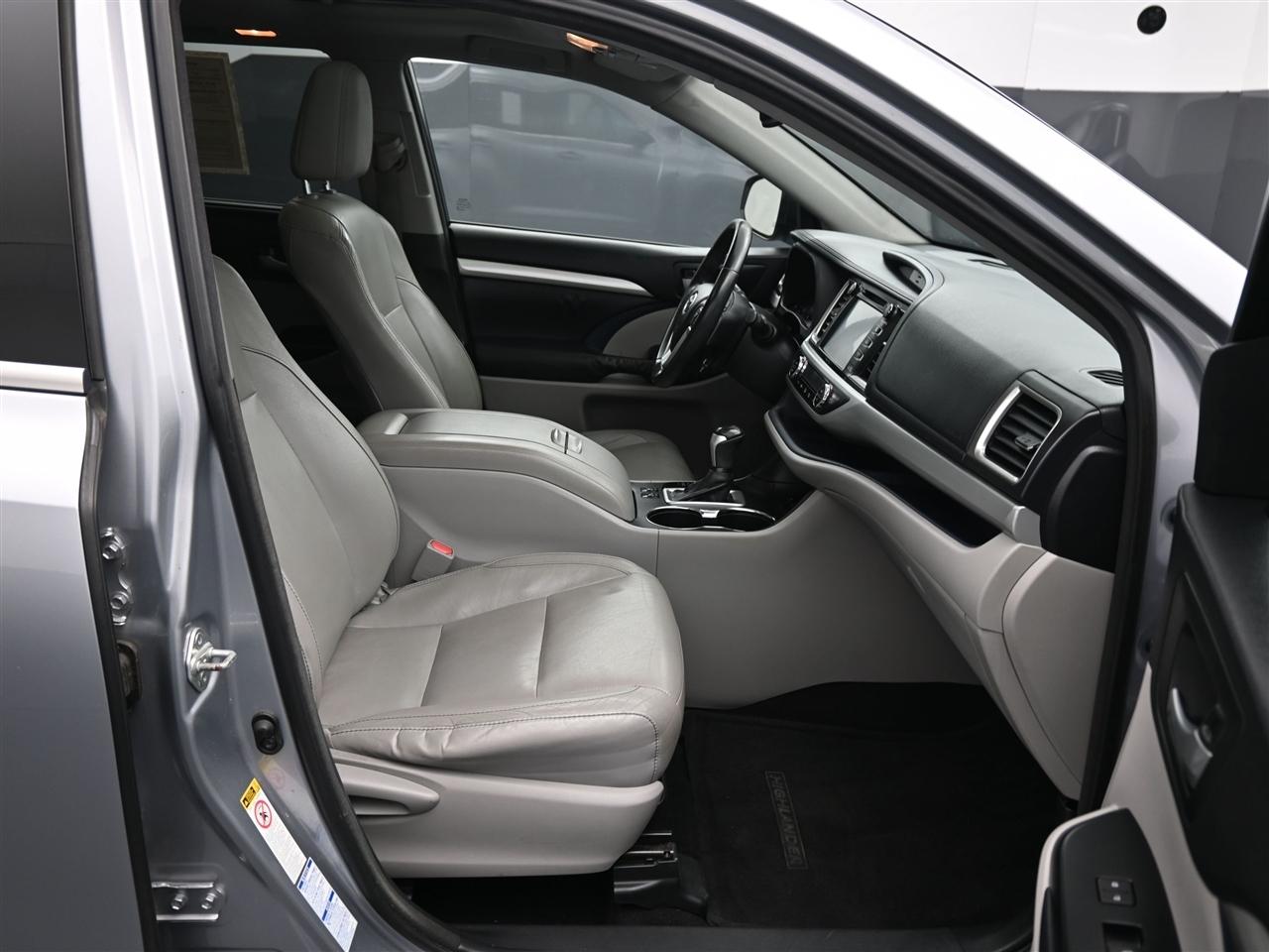 Toyota Highlander XLE AWD V6 2014