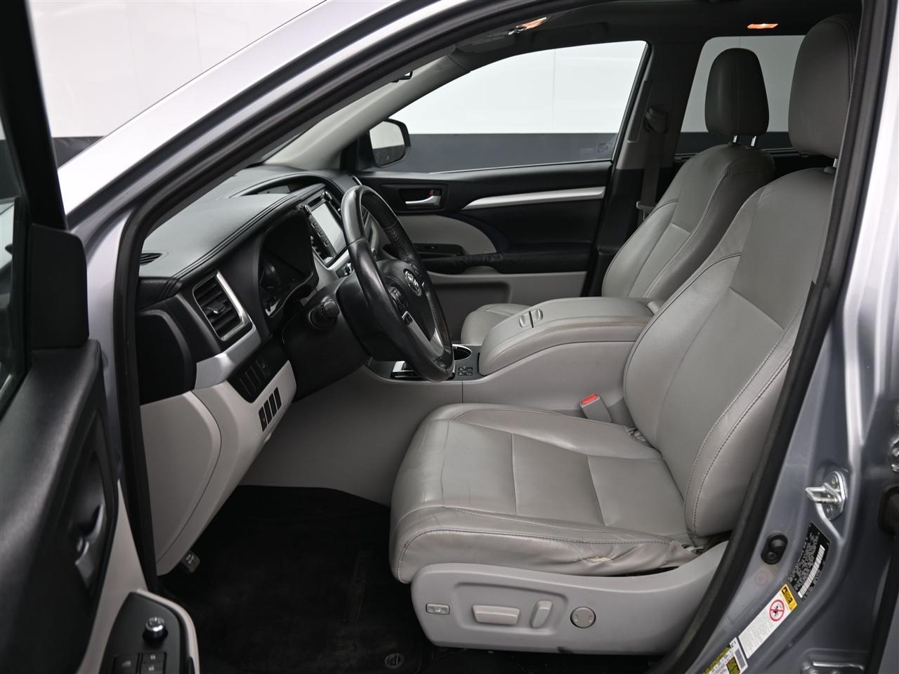 Toyota Highlander XLE AWD V6 2014