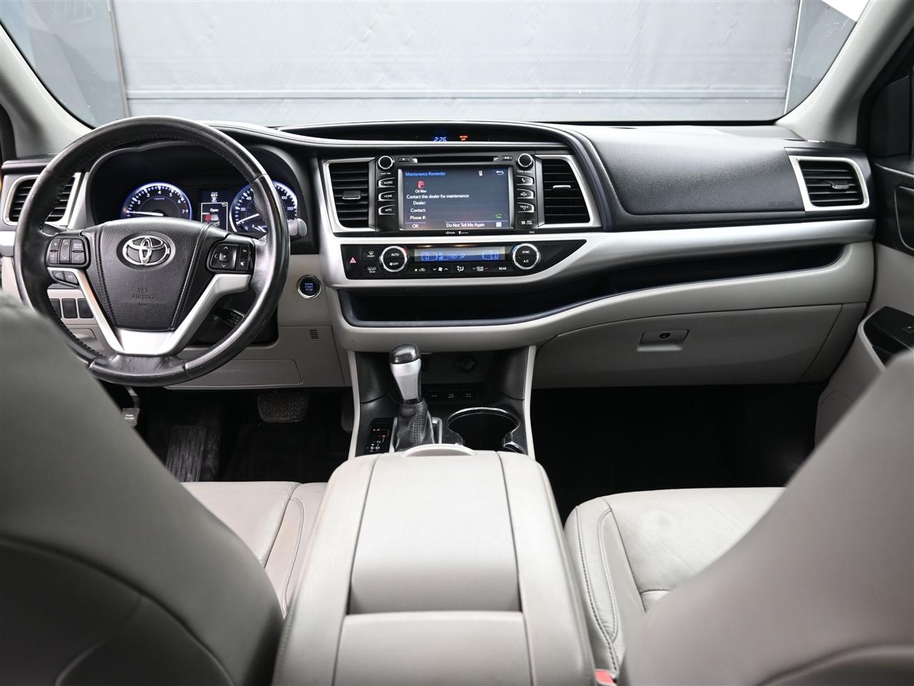 Toyota Highlander XLE AWD V6 2014