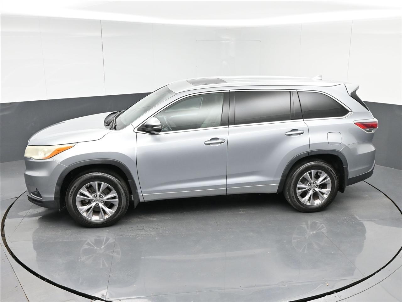 Toyota Highlander XLE AWD V6 2014