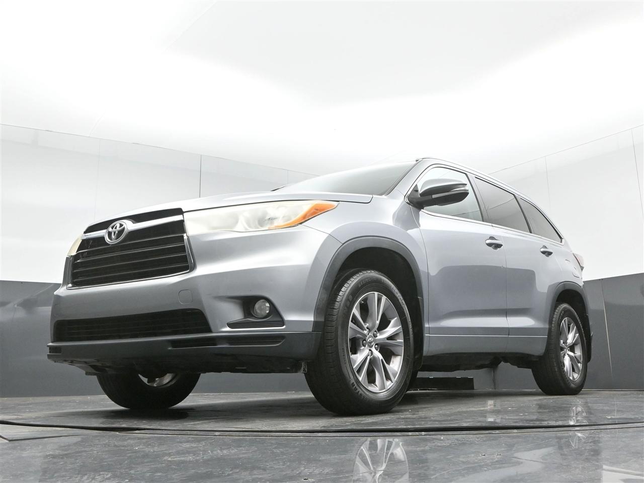 Toyota Highlander XLE AWD V6 2014