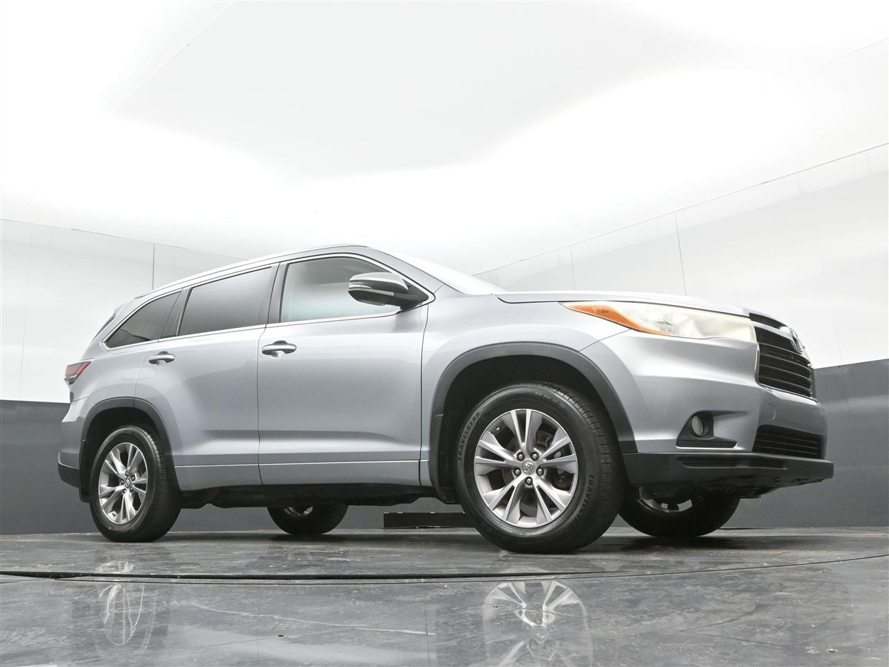 Toyota Highlander XLE AWD V6 2014