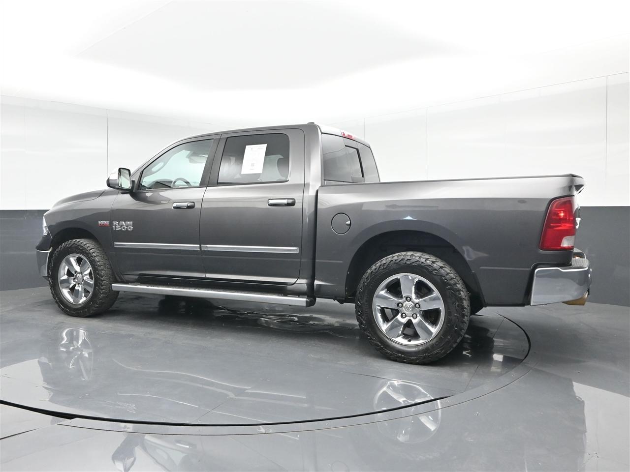 RAM 1500 SLT Crew Cab SWB 4WD 2014