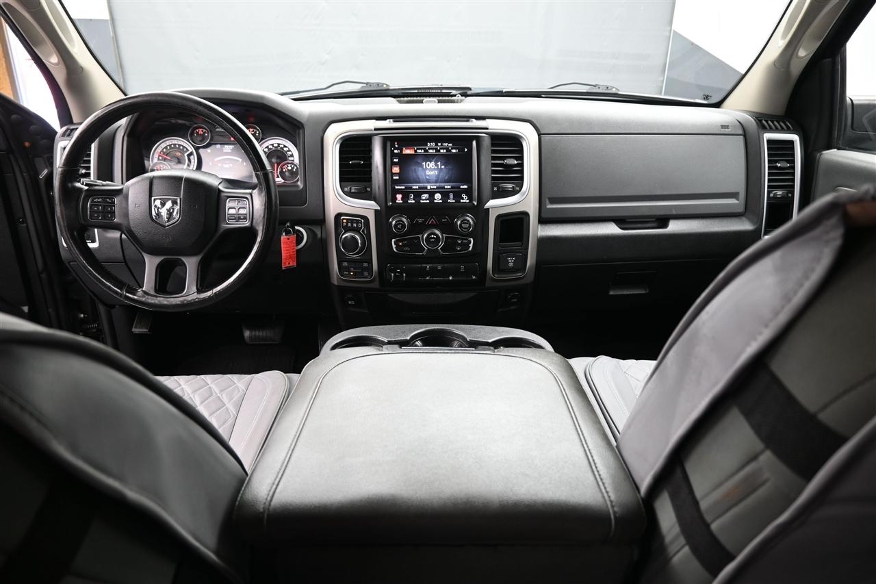 RAM 1500 SLT Crew Cab SWB 4WD 2014