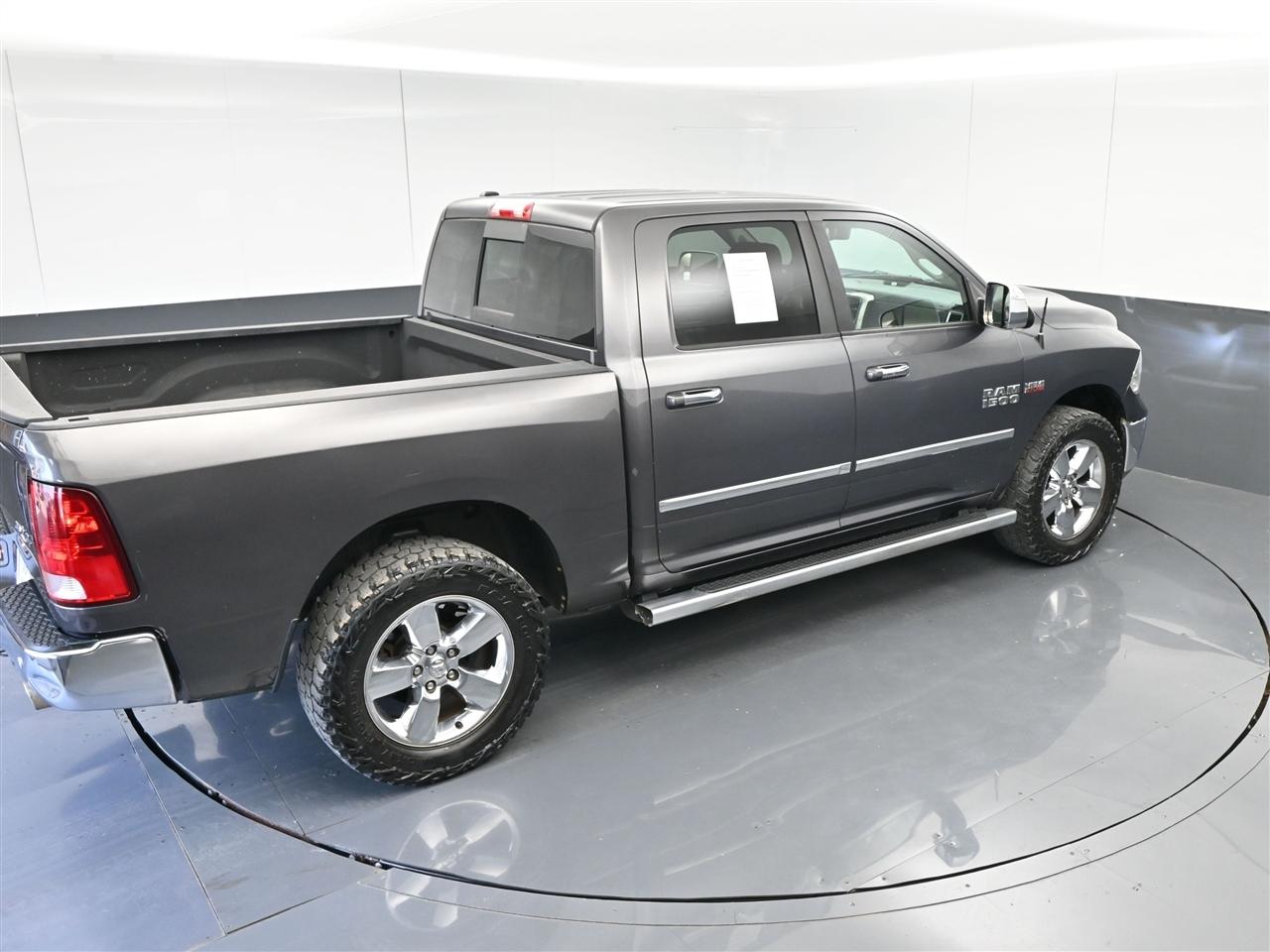 RAM 1500 SLT Crew Cab SWB 4WD 2014