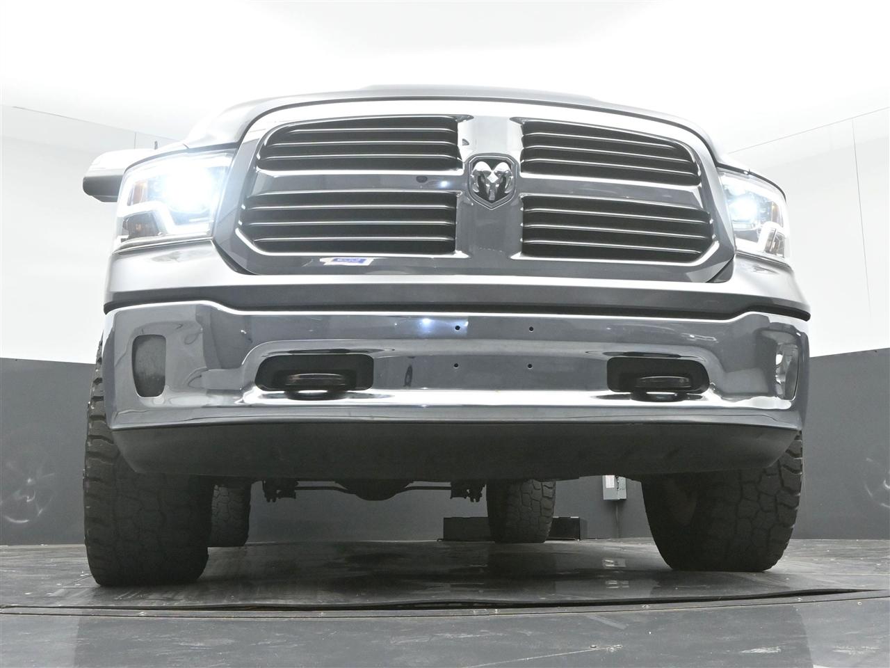 RAM 1500 SLT Crew Cab SWB 4WD 2014