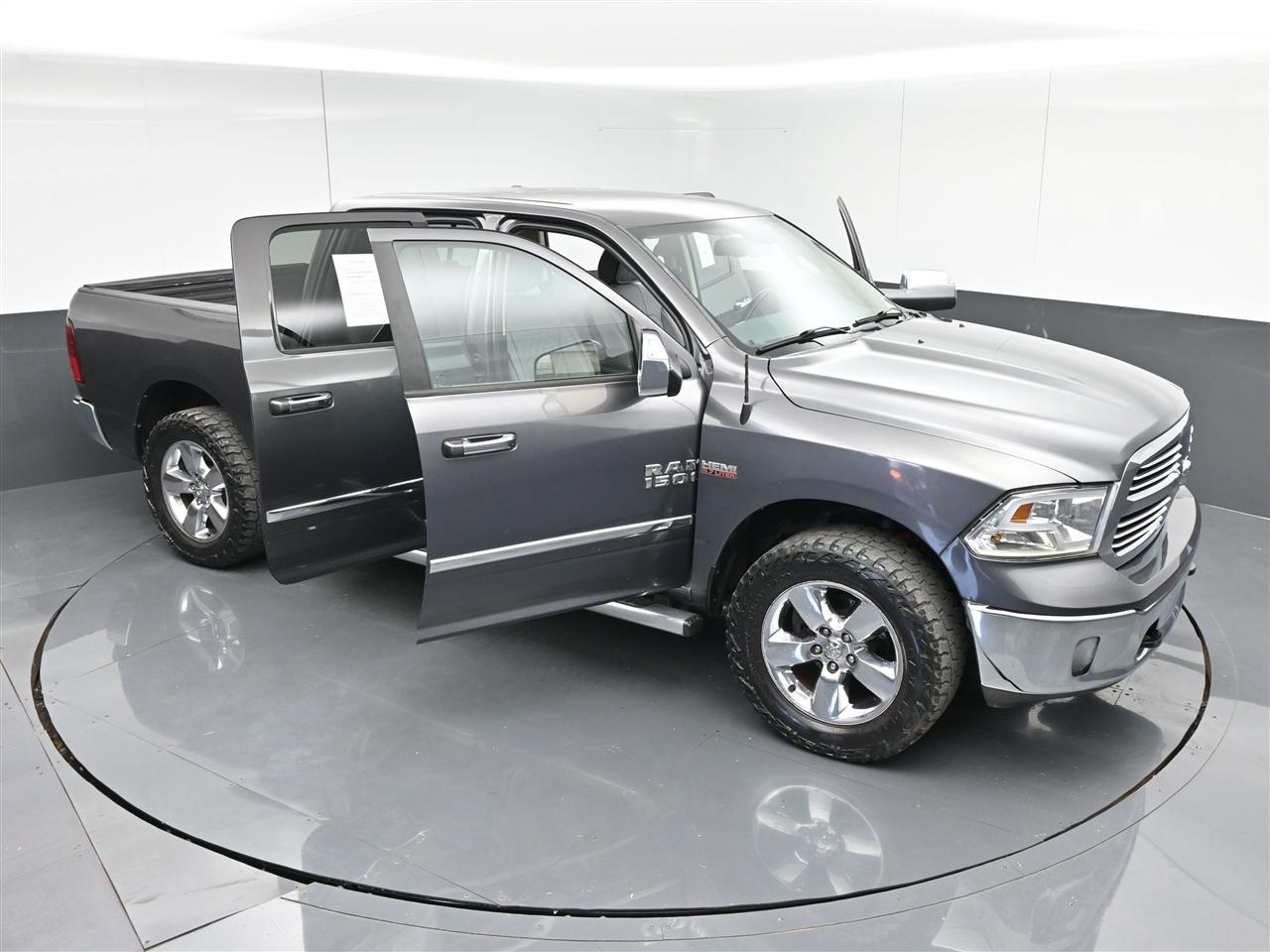 RAM 1500 SLT Crew Cab SWB 4WD 2014