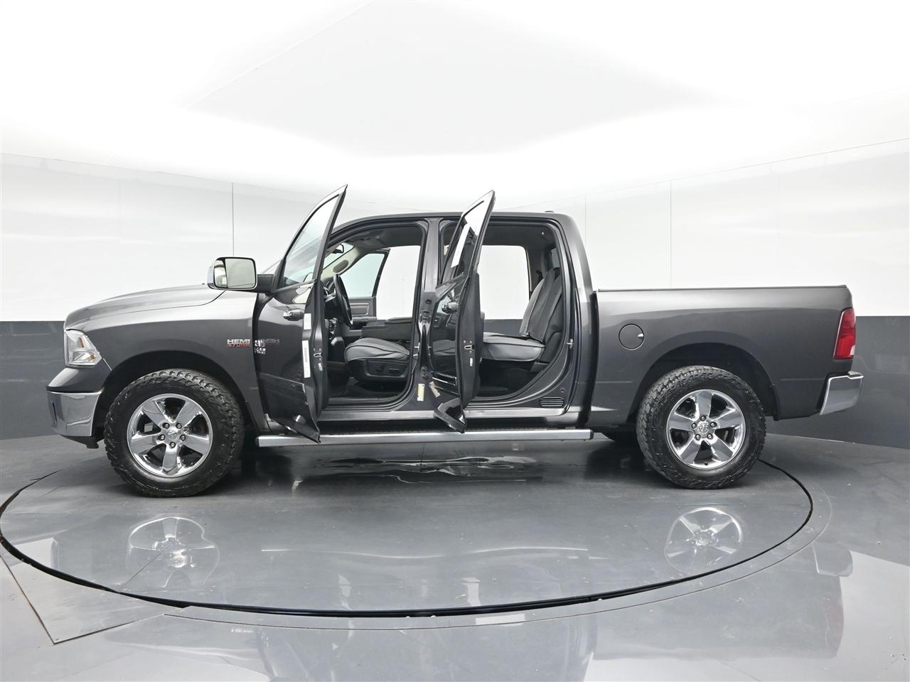 RAM 1500 SLT Crew Cab SWB 4WD 2014