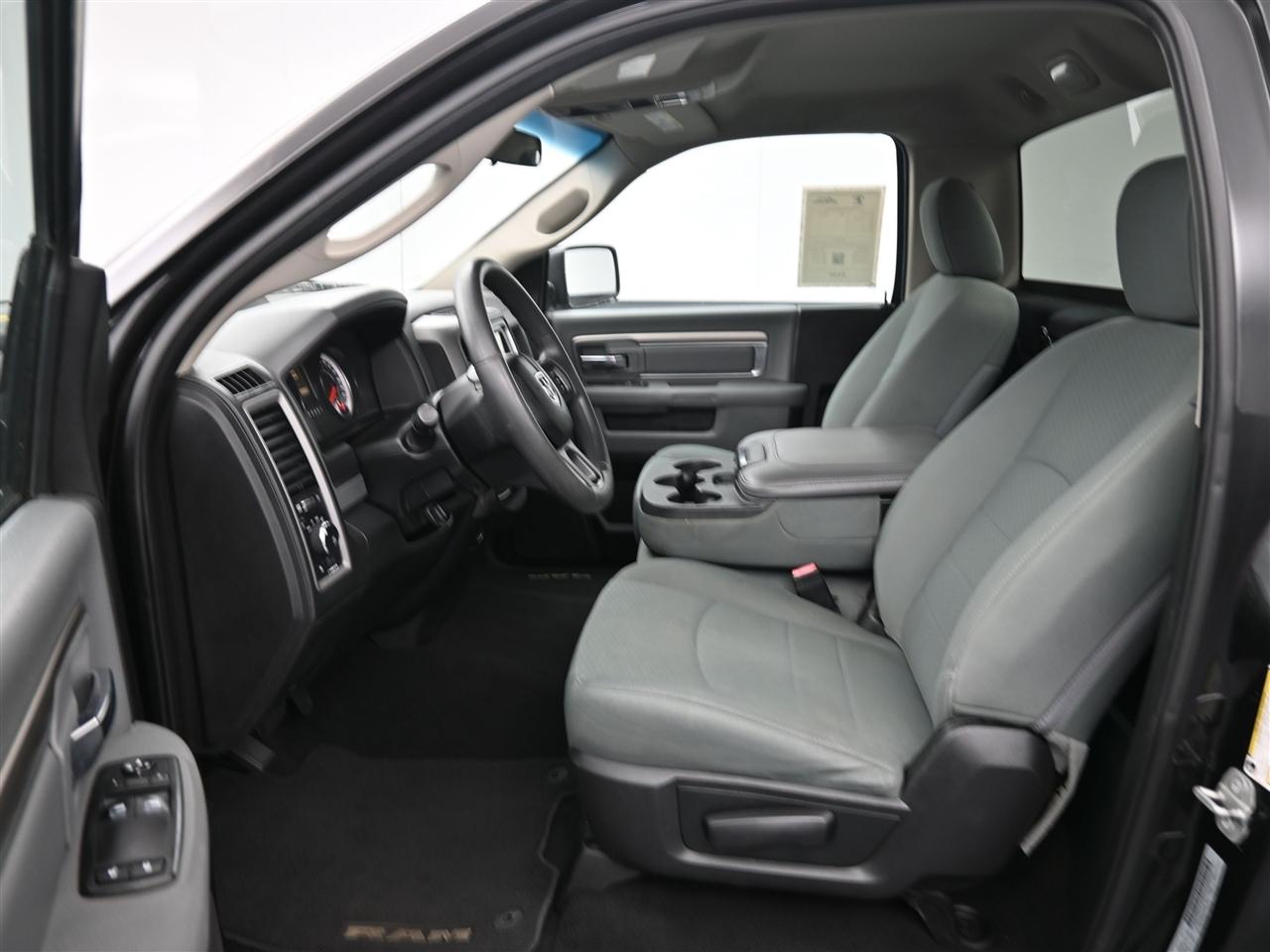 RAM 1500 Tradesman Regular Cab SWB 2WD 2018