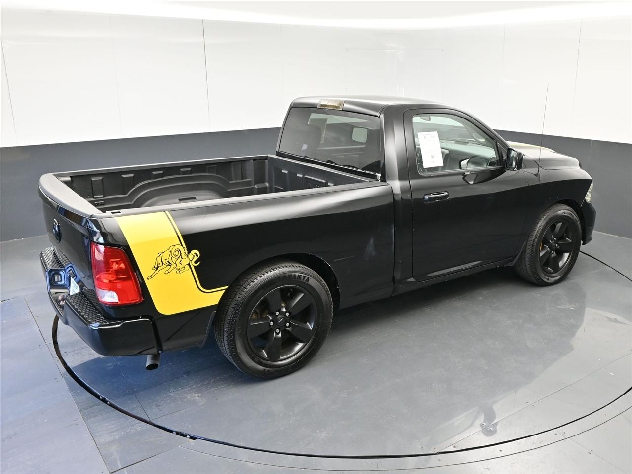 RAM 1500 Tradesman Regular Cab SWB 2WD 2018