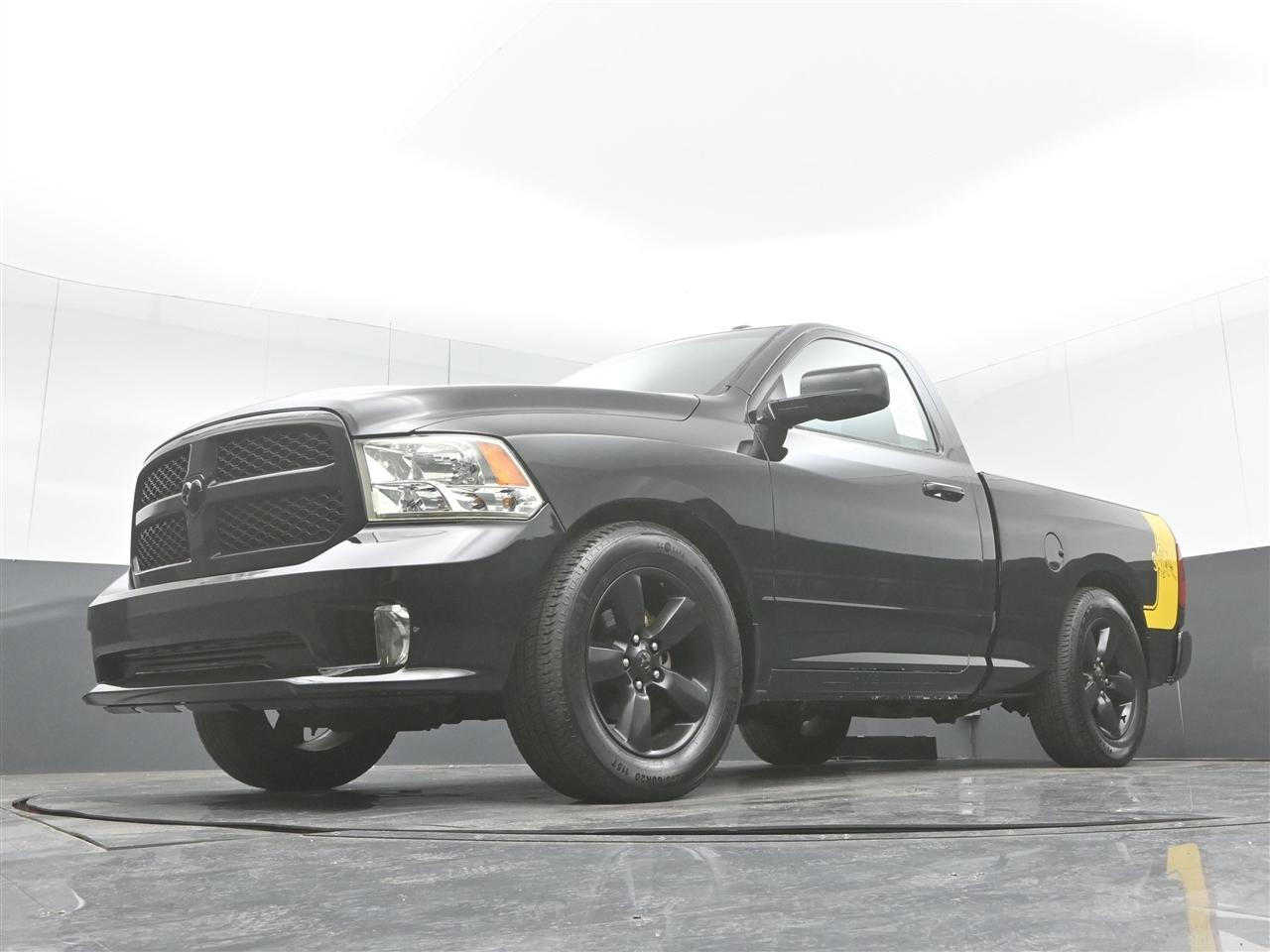 RAM 1500 Tradesman Regular Cab SWB 2WD 2018
