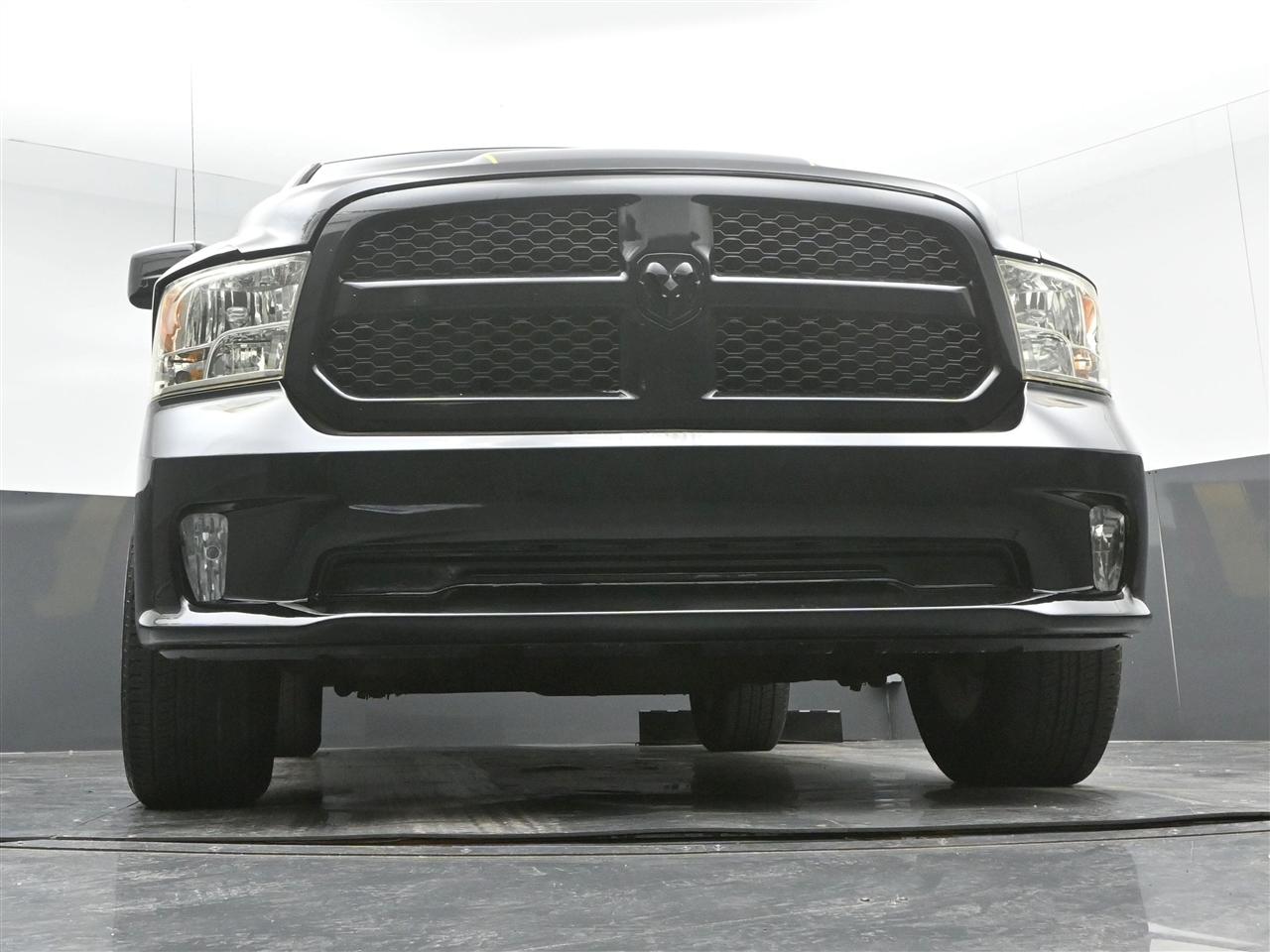 RAM 1500 Tradesman Regular Cab SWB 2WD 2018