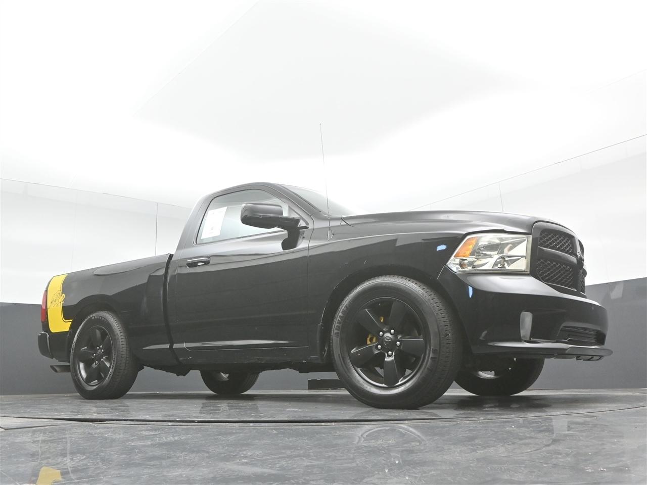 RAM 1500 Tradesman Regular Cab SWB 2WD 2018