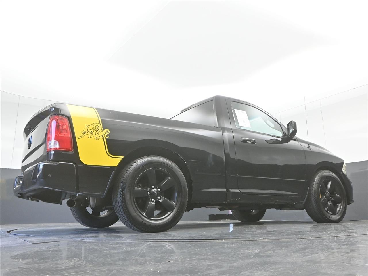 RAM 1500 Tradesman Regular Cab SWB 2WD 2018