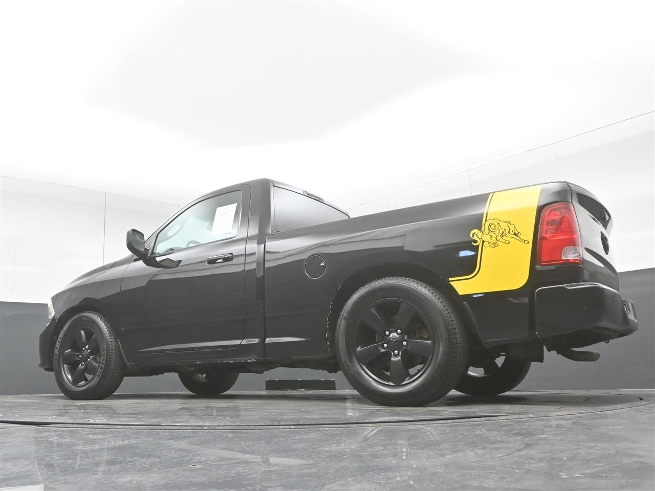 RAM 1500 Tradesman Regular Cab SWB 2WD 2018