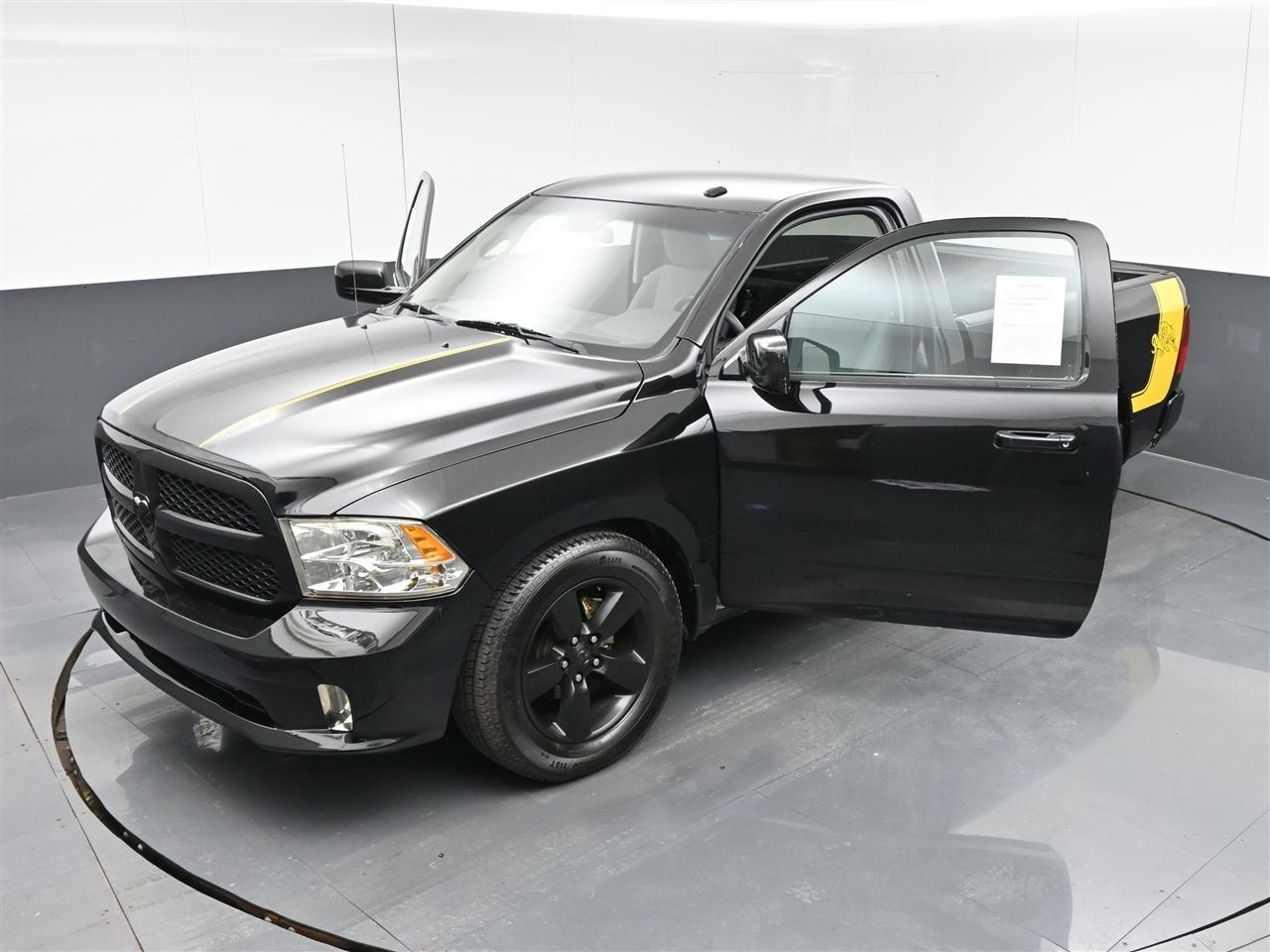 RAM 1500 Tradesman Regular Cab SWB 2WD 2018