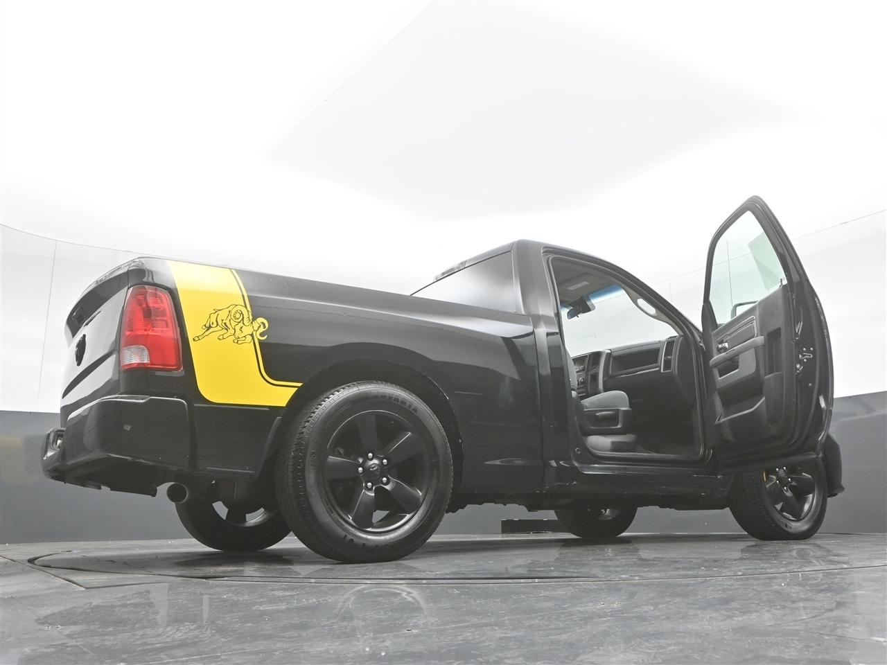 RAM 1500 Tradesman Regular Cab SWB 2WD 2018