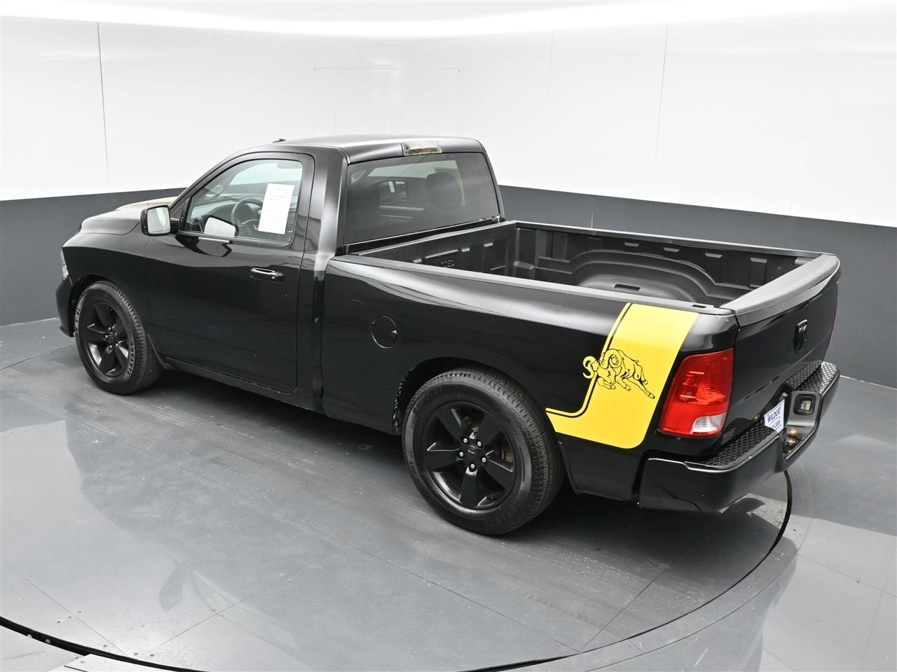 RAM 1500 Tradesman Regular Cab SWB 2WD 2018