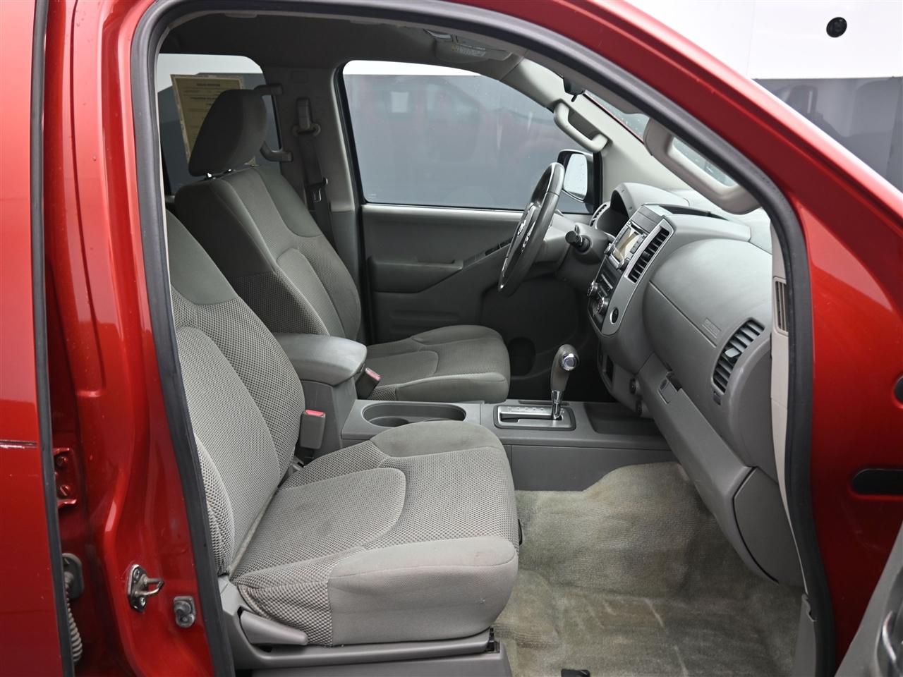 Nissan Frontier S Crew Cab 5AT 2WD 2016