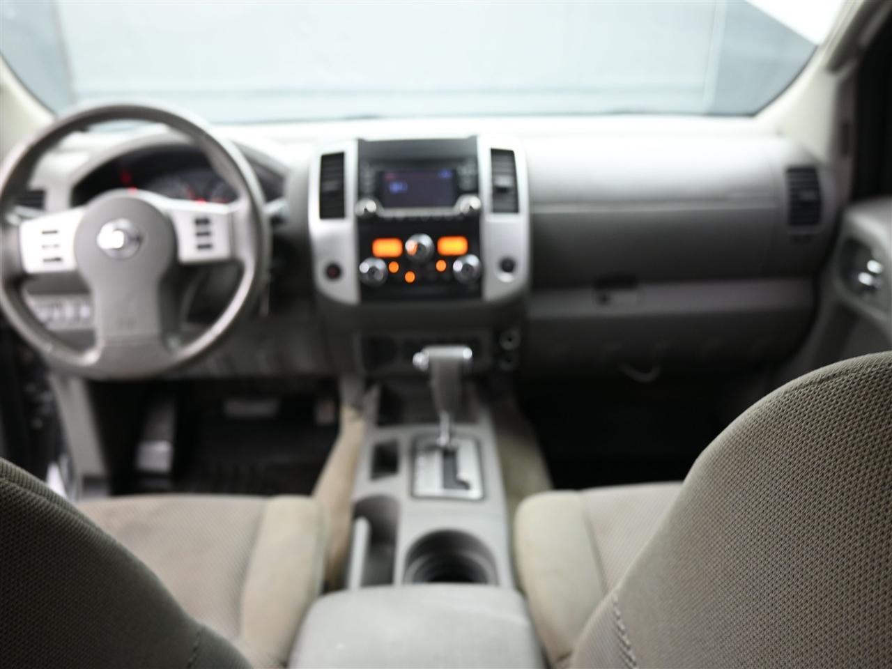 Nissan Frontier S Crew Cab 5AT 2WD 2016