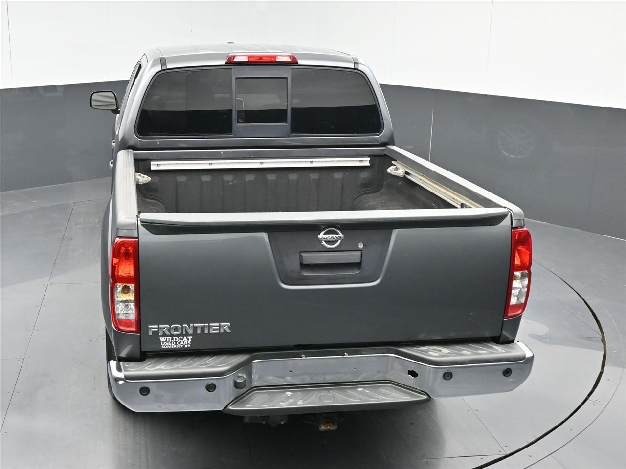 Nissan Frontier S Crew Cab 5AT 2WD 2016