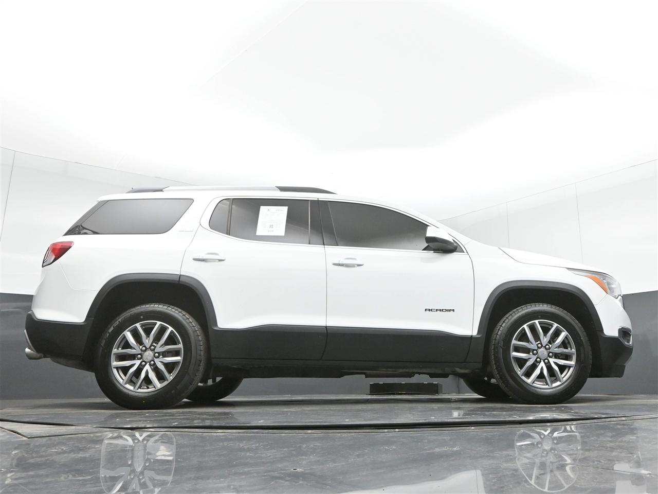 GMC Acadia SLE-2 FWD 2019