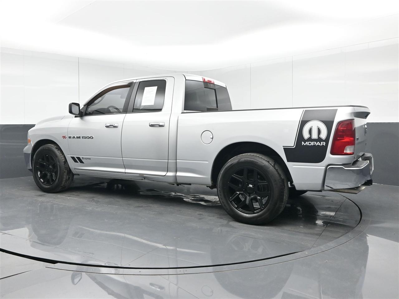 RAM 1500 SLT Quad Cab 2WD 2011