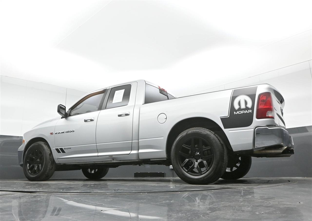 RAM 1500 SLT Quad Cab 2WD 2011