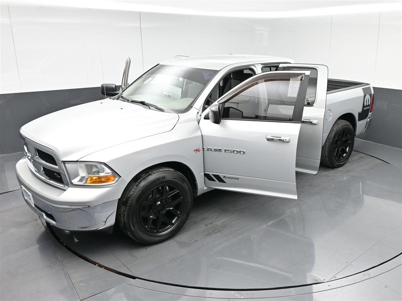 RAM 1500 SLT Quad Cab 2WD 2011