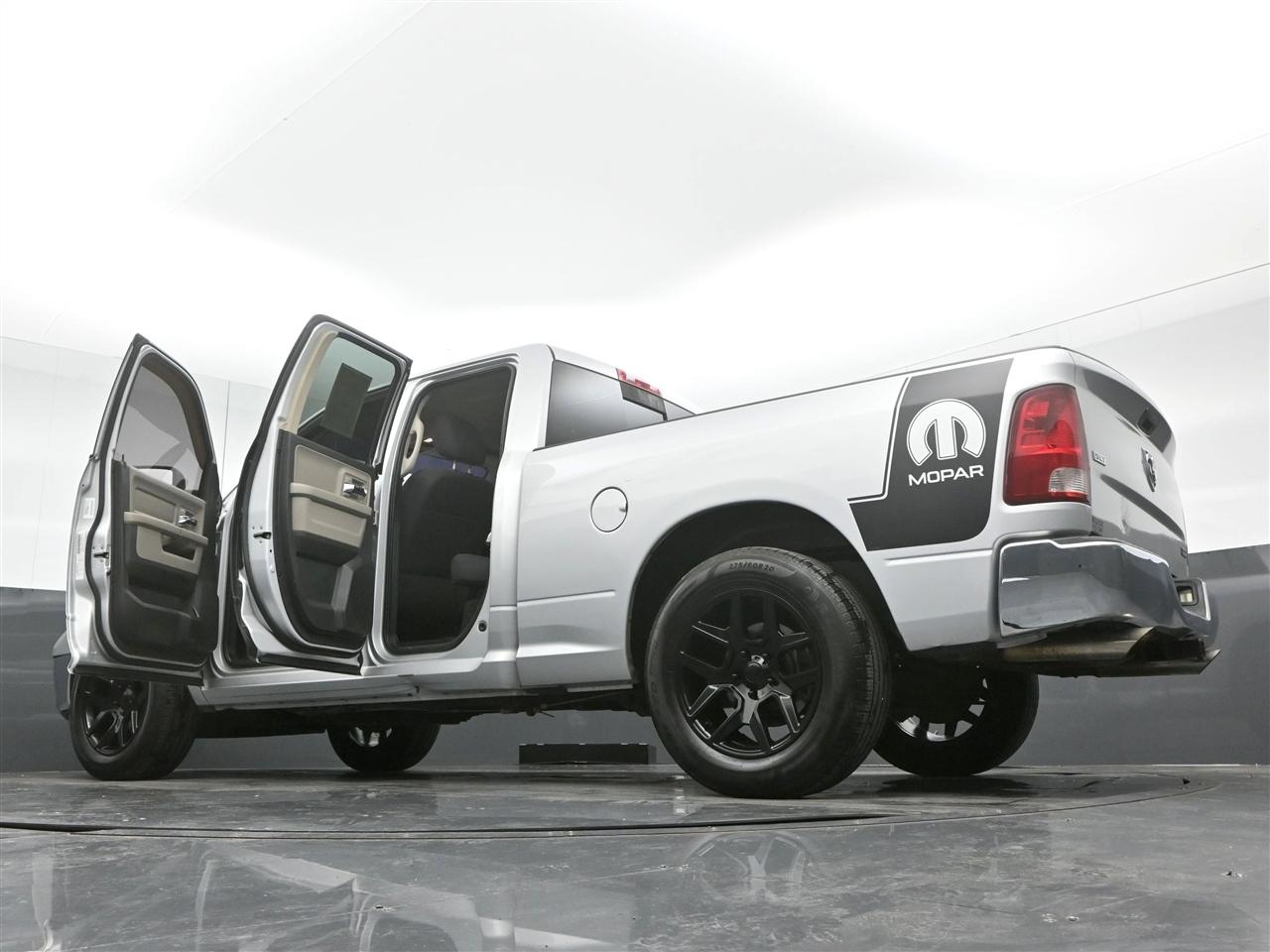 RAM 1500 SLT Quad Cab 2WD 2011