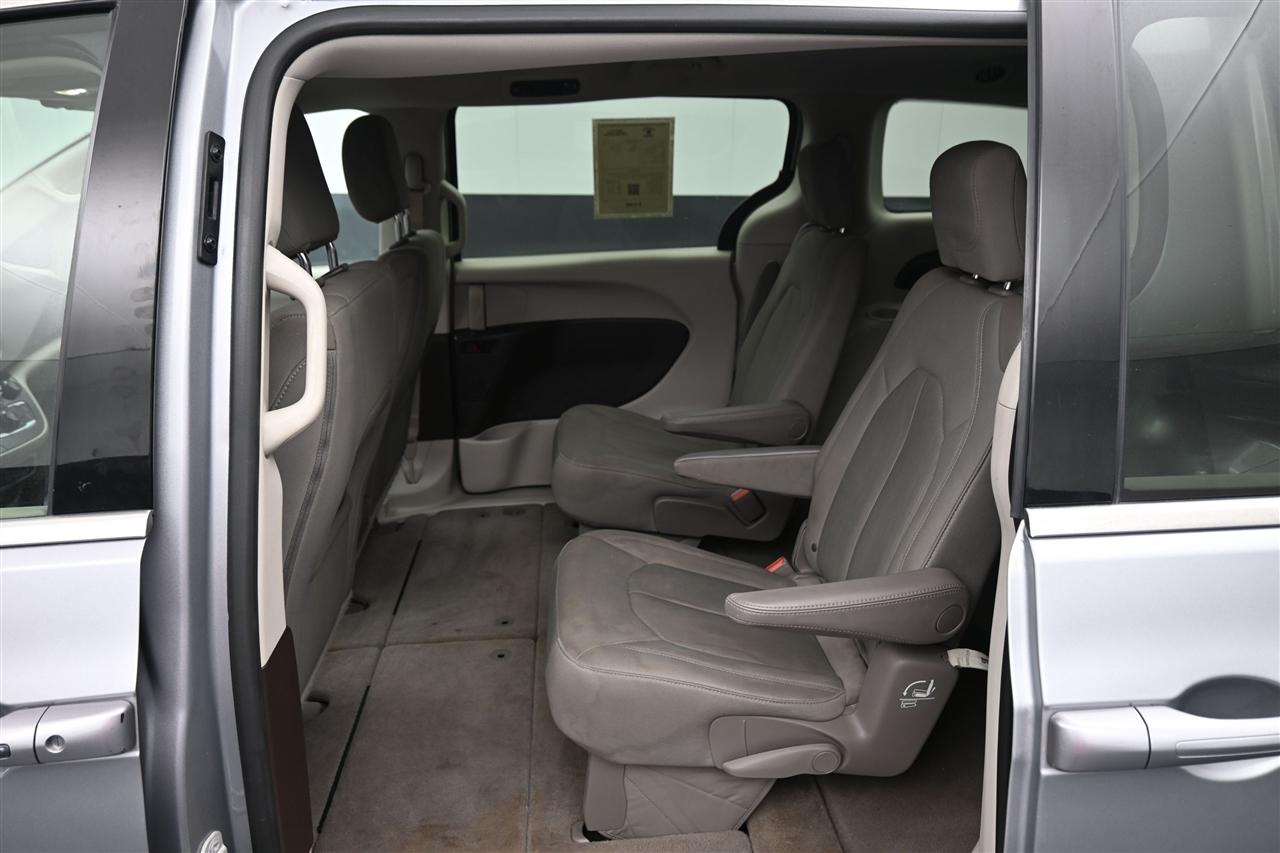 Chrysler Voyager LX 2021