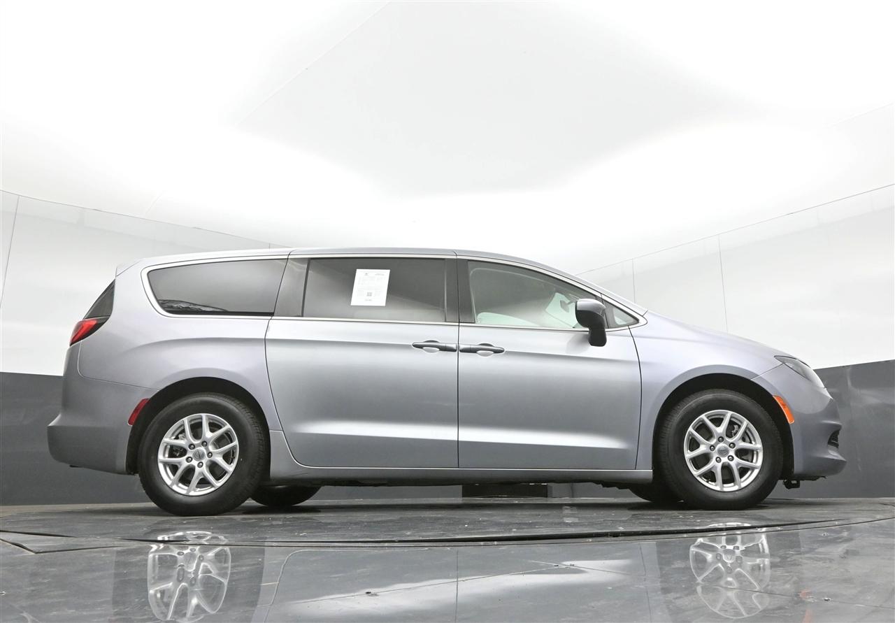 Chrysler Voyager LX 2021