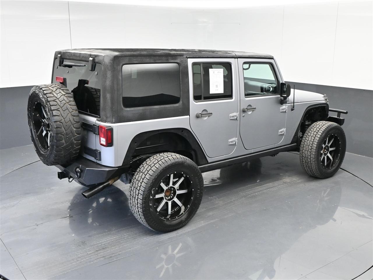 Jeep Wrangler Unlimited Sahara 4WD 2015