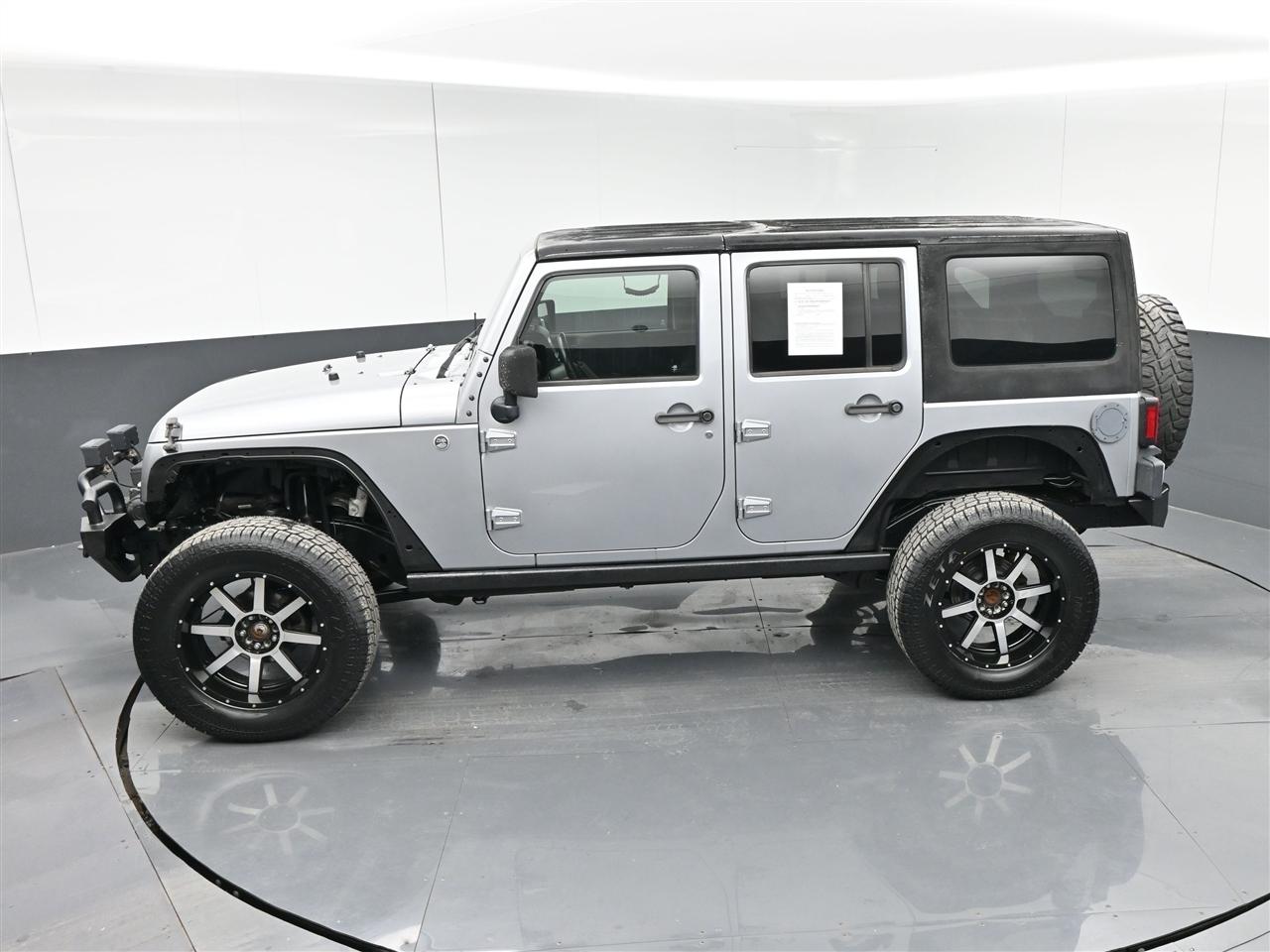 Jeep Wrangler Unlimited Sahara 4WD 2015