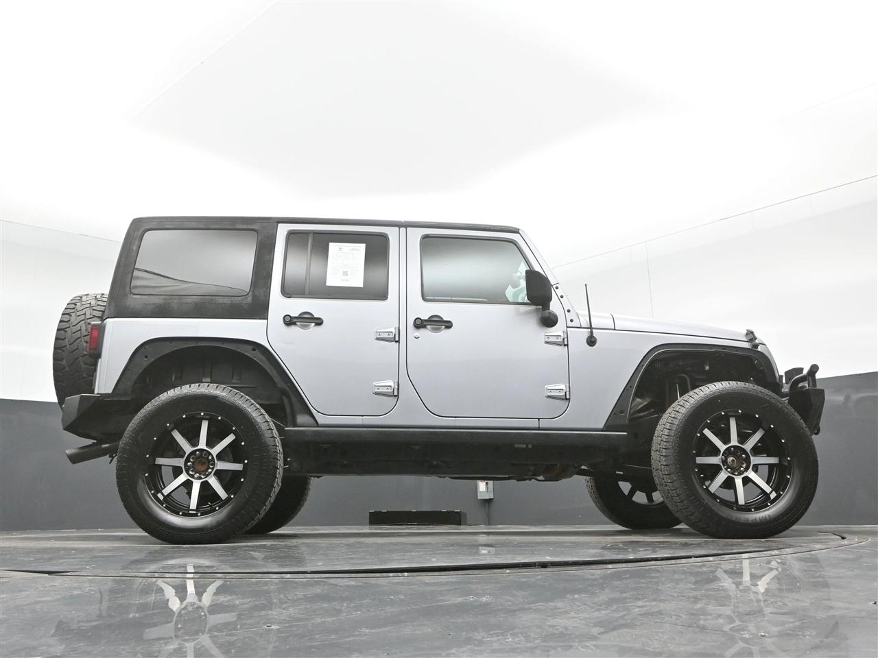 Jeep Wrangler Unlimited Sahara 4WD 2015